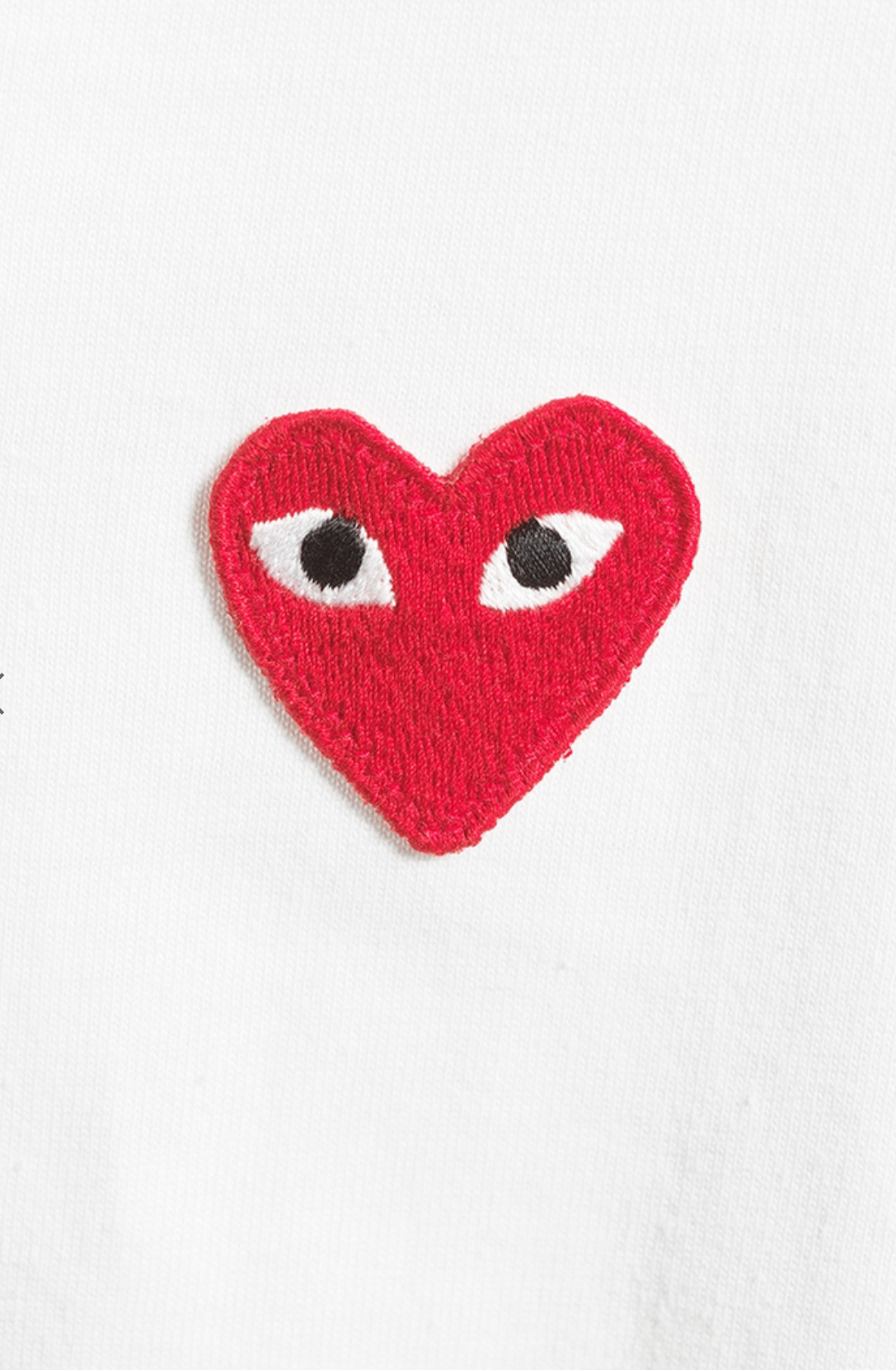 COMME DES GARÇONS PLAY
Heart Long Sleeve T-Shirt