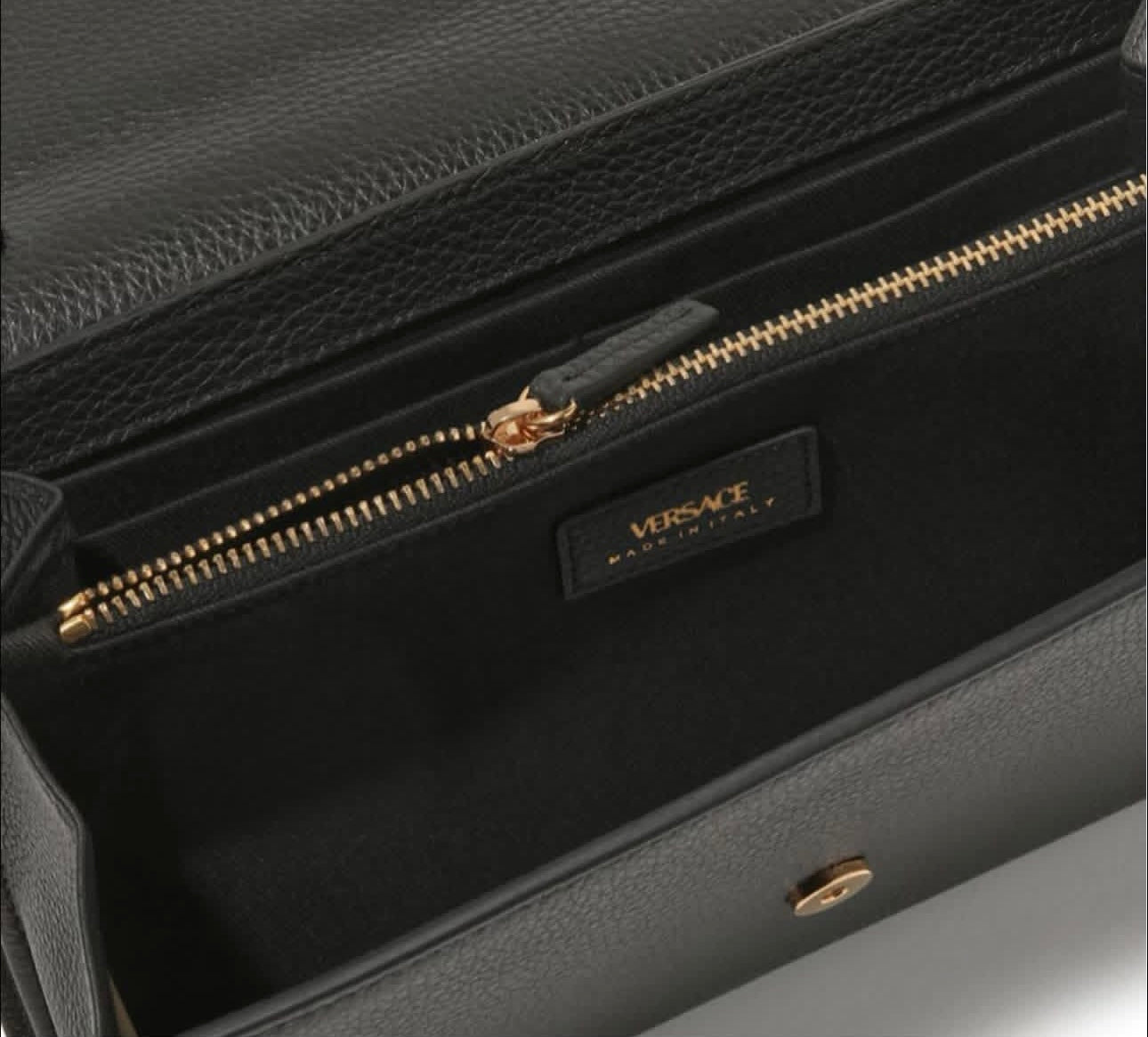 Versace Virtus Wallet On Chain