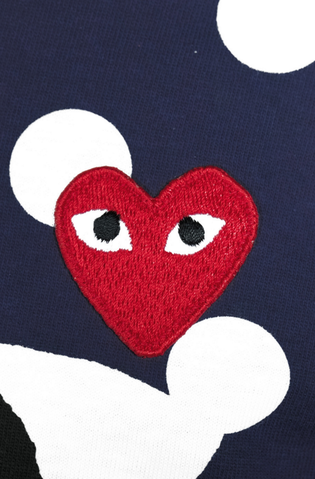 COMME DES GARÇONS PLAY
Polka Dot Heart Graphic T-Shirt